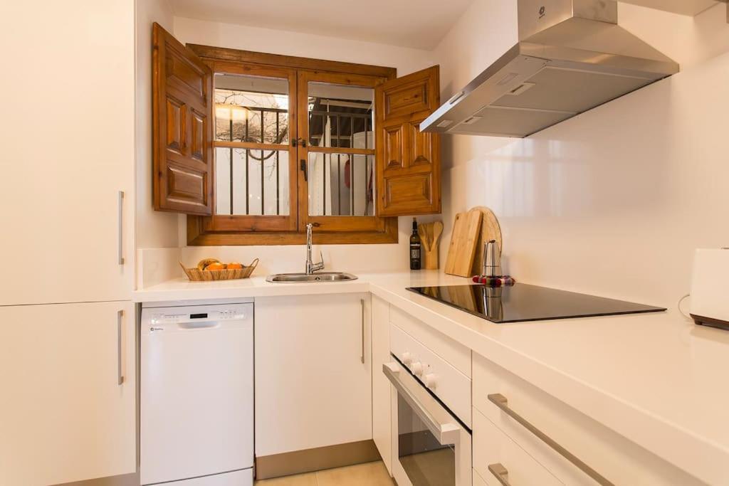 Casa Tipica Del Albaicin Con Interior De Diseno Villa Granada Eksteriør bilde